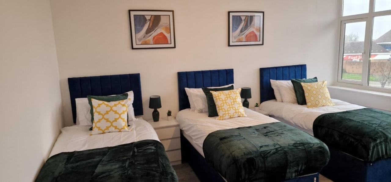 1 Bedroom Apartment - Flitwick - Contractor Friendly - Tourist Ready - Full Kitchen - Wifi - Smart Tv - Sofa Bed - Free Parking - Ideal For Short Or Long Stays ภายนอก รูปภาพ